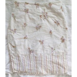 Vintage adorable cotton floral embroidery pencil box skirt soft with pockets